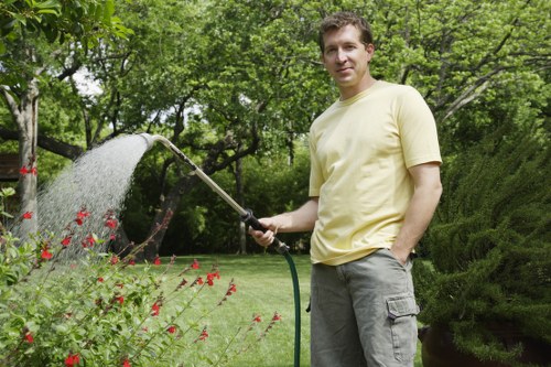 Free garden quote policy for Norbiton outdoor services